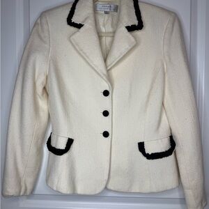 Tahari Arthur S. Levine vintage cream Women's Blazer with Black Trim